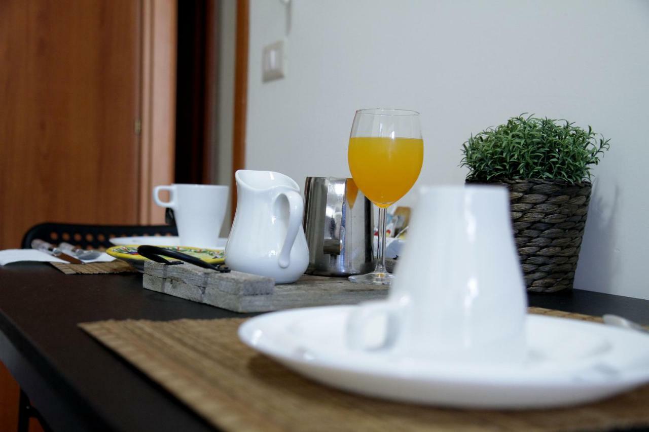 Giulia'S House Apartments SantʼAntonio Abate المظهر الخارجي الصورة