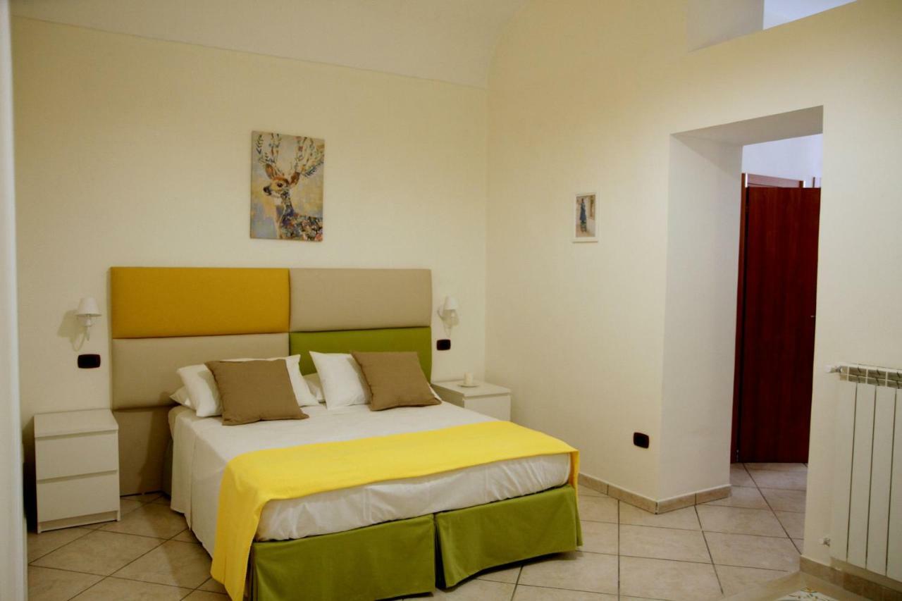 Giulia'S House Apartments SantʼAntonio Abate المظهر الخارجي الصورة