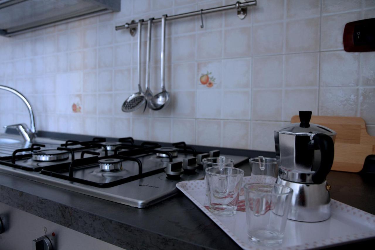 Giulia'S House Apartments SantʼAntonio Abate المظهر الخارجي الصورة